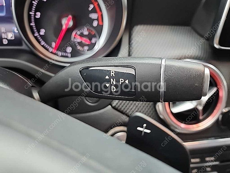 벤츠 인증중고 벤츠 GLA 중고 흰색 2018년식 47,349km GLA220 수원중고차--9