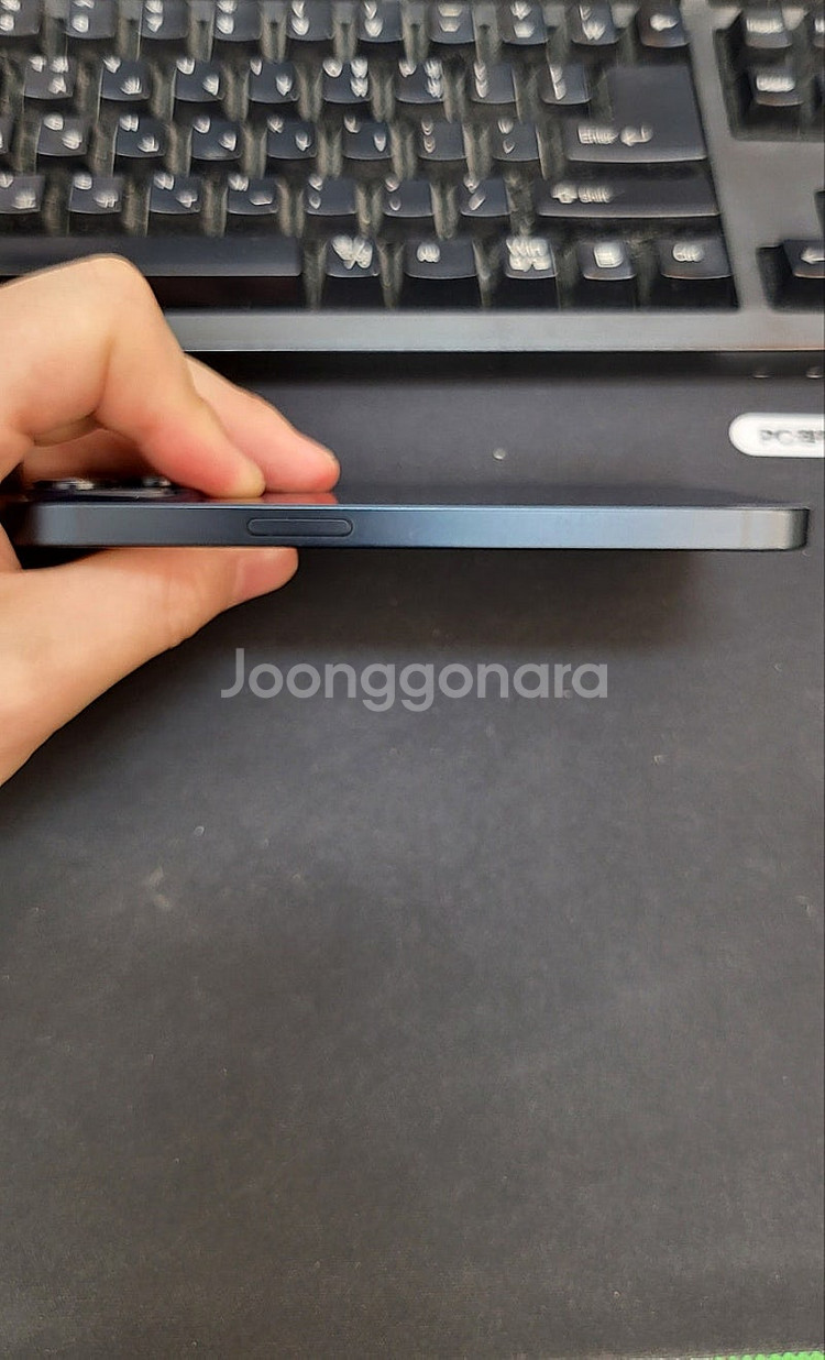 아이폰14 블랙 128GB 상태좋은 중고42만팝니다.--6