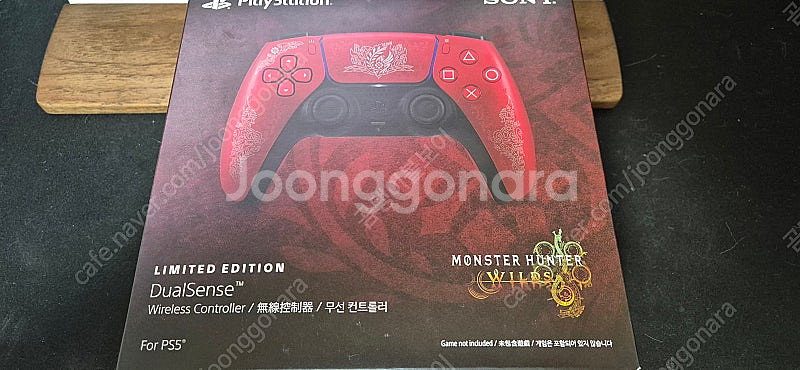 ps5 몬스터 헌터 한정판 듀얼 쇼크 판매합니다--1