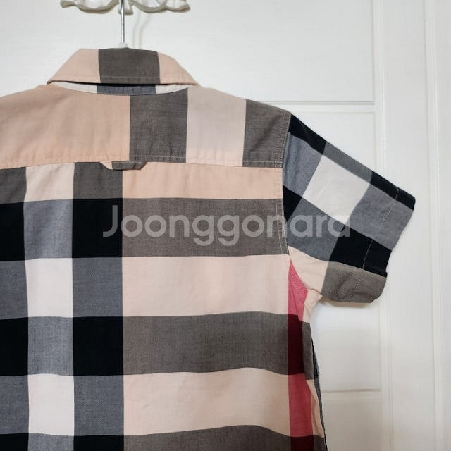새상품급 .120호 (6y) 버버리칠드런 반팔 셔츠 남...--5