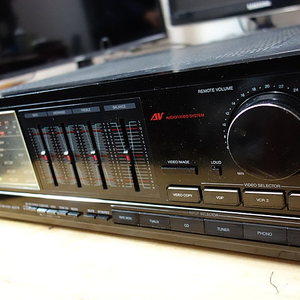 인켈 최고봉 인티엠프 출력200W + 200W = 400W 대출력 가격인하
