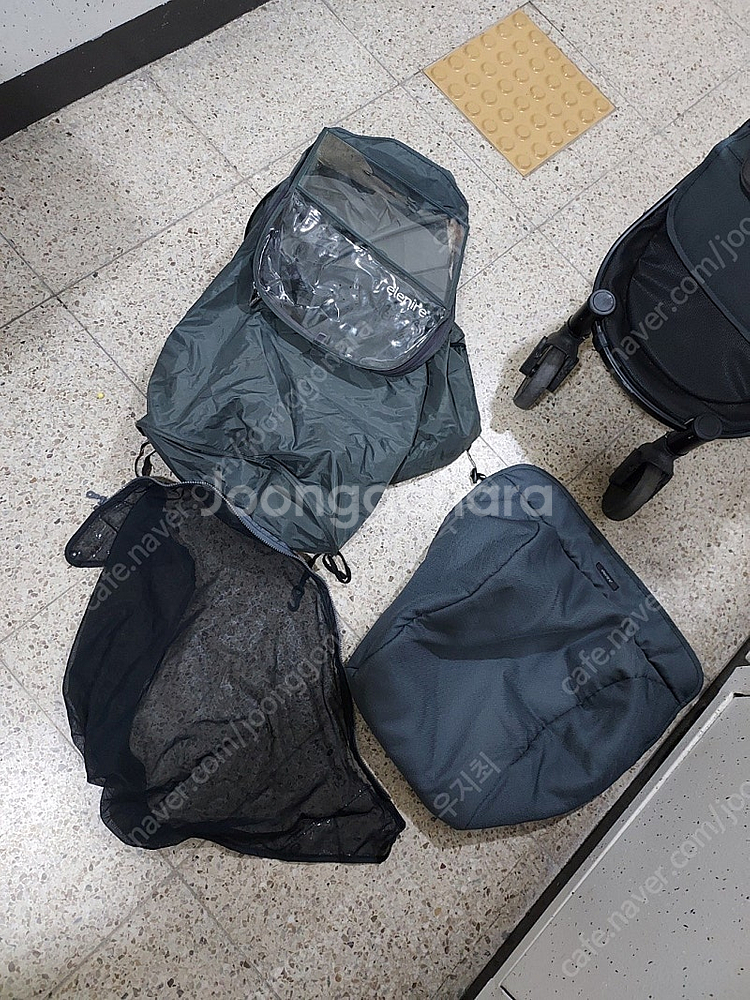 엘레니어 세스토 라이트 기내반입유모차 35000원--2
