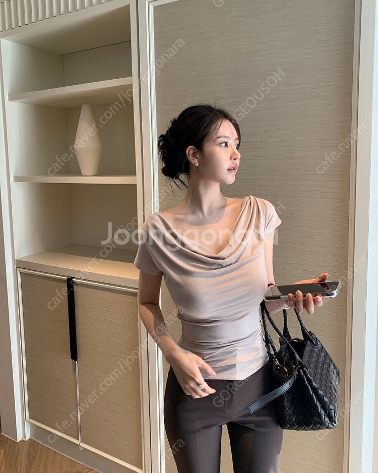 (새상품) 더마농 케이시 카울 캡소매 티셔츠 핑크베이지...--0