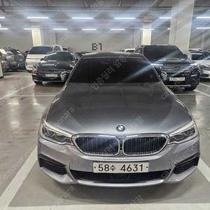 BMW 5시리즈 중고 BMW 530i 중고 5시리즈 중고차 회색 2019년식 61,783km 530i xDrive M 스포츠 플러스 중고자동차