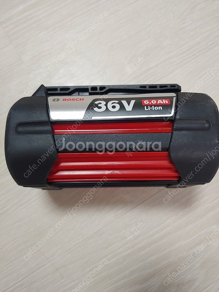 보쉬 36V 6.0ah 대용량 미사용 배터리--1