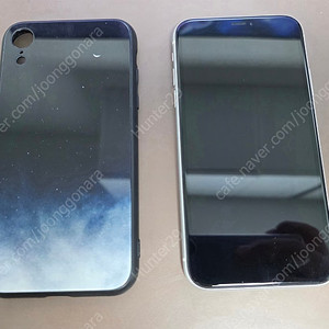아이폰 XR 화이트 64G 판매합니다.