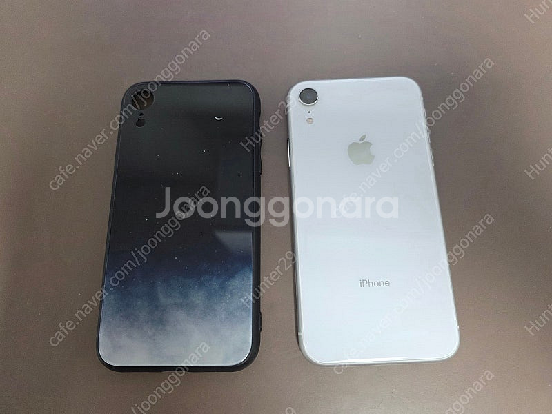 아이폰 XR 화이트 64G 판매합니다.--1