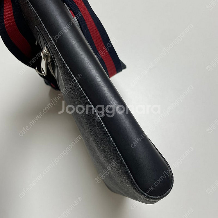구찌 정품 GG 수프림 스퀘어 메신저백 블랙--9
