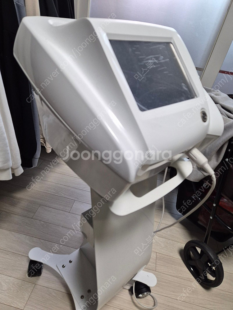 리큐어 써마지 써마셀 피부관리기기 판매합니다.--2