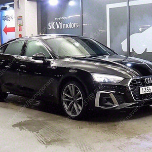 검정색 아우디 A5 중고차 40 TDI 콰트로 프리미엄 스포트백 중고차구매후기 67,608 km