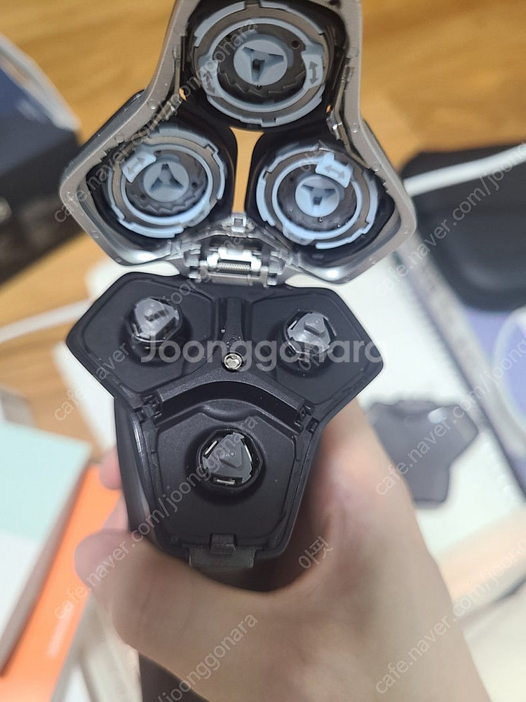 필립스 전기면도기 s5898 팝니다--2