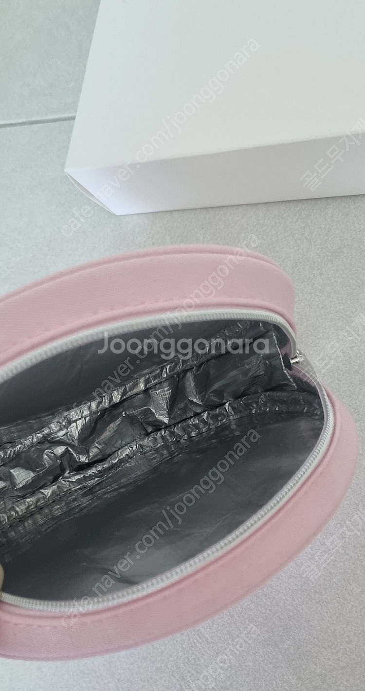샤넬 원형 파우치 핑크 택포 2만원--1