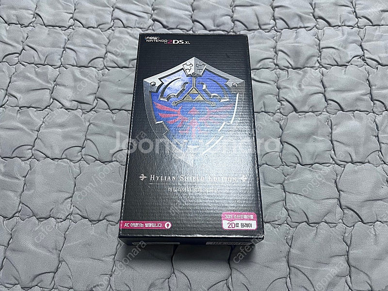 2ds 하이랄방패 에디션! 젤다 하일리아 닌텐도 한정판...--1