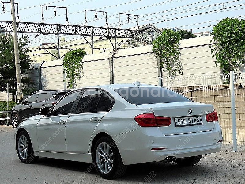 BMW 3시리즈 중고 BMW 320d 중고승용차 3시리...--4