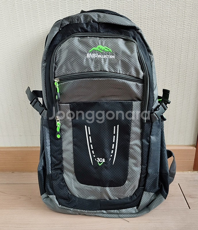 새거 30L 등산백팩 등산가방 경량배낭 여행가방--0