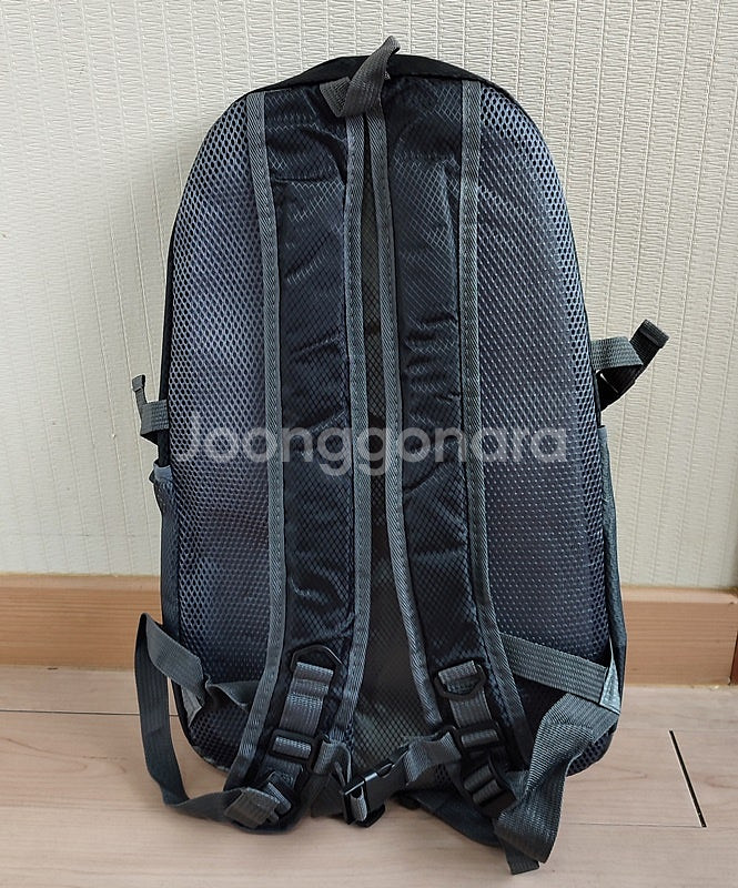 새거 30L 등산백팩 등산가방 경량배낭 여행가방--1