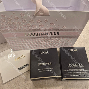 디올 쿠션 새상품 뉴 포에버 쿠션 바이닐 까나쥬 쿠션 새상품 케이스와 리필