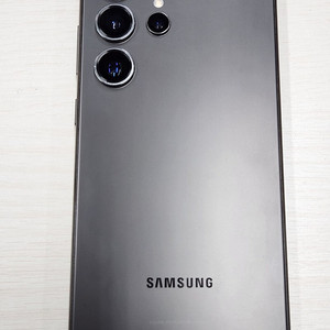갤럭시 S24울트라 블랙색상 512용량 상태좋은 무잔상 단말기 80만 판매합니다