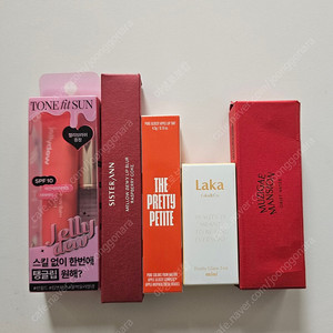 여러가지 틴트, 립밤 (톤핏선, 씨스터앤, 라카 프루티 글램 미니, 더프리티쁘띠, 무지개맨션 워터 틴트)