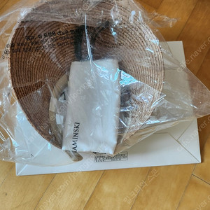 헬렌카민스키 비앙카12 누가 내츄럴로고 <개봉만한>새상품