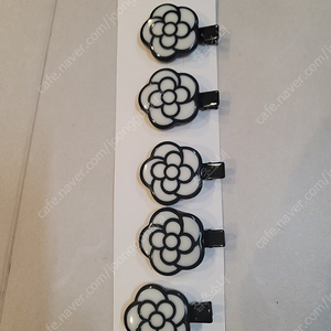 동백꽃 집게핀 5개 이미지