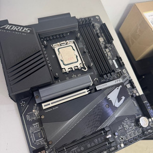 인텔 i7 14700KF 판매합니다 바로 발송합니다.