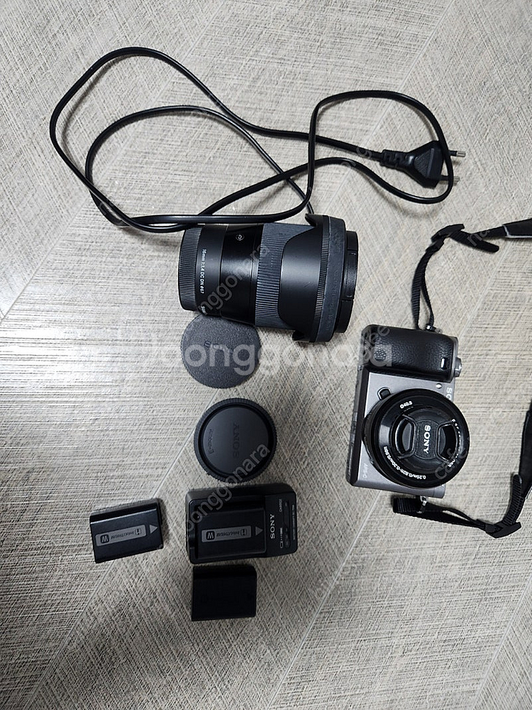 소니 a6000+번들렌즈+시그마 16mm 1.4 일괄판...--0