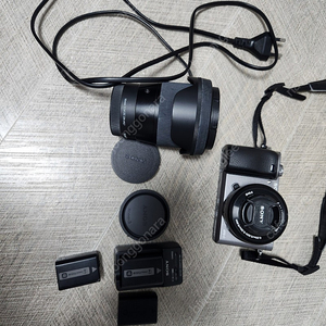 소니 a6000+번들렌즈+시그마 16mm 1.4 일괄판매합니다