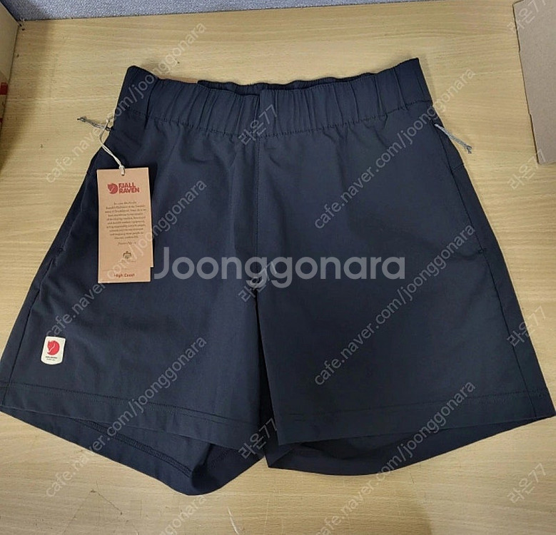 피엘라벤 여성 반바지 블랙 새상품--0