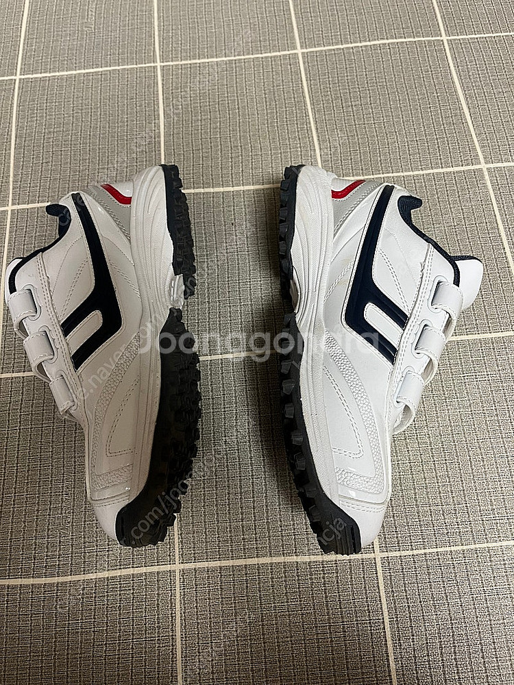 프로스펙스 야구잔디화 250 사이즈 거의새거(야구화, 인조잔디화)--1