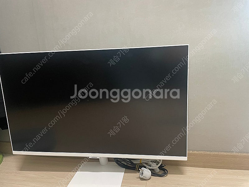 삼성 스마트모니터 M7 32 인치 + 미개봉 비바타 거...--1