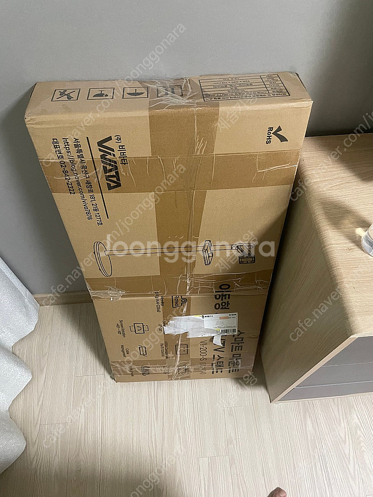 삼성 스마트모니터 M7 32 인치 + 미개봉 비바타 거...--2