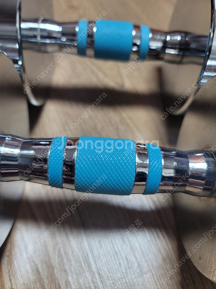 고밀도 크롬도금 아령7kg 2개 세트 판매합니다--3