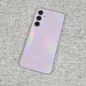 - 갤럭시 A35 128GB 라일락 SSS급 29만 판매합니다