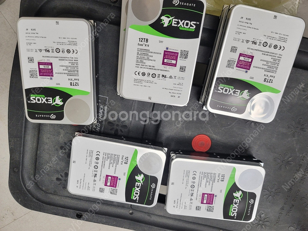시게이트 EXOS X14 12TB SATA 3개 러닝타...--2