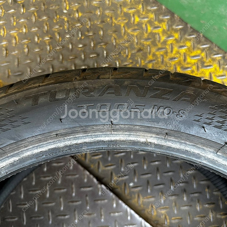255 40 20 브릿지스톤 투란자 T005 중고타이어...--2