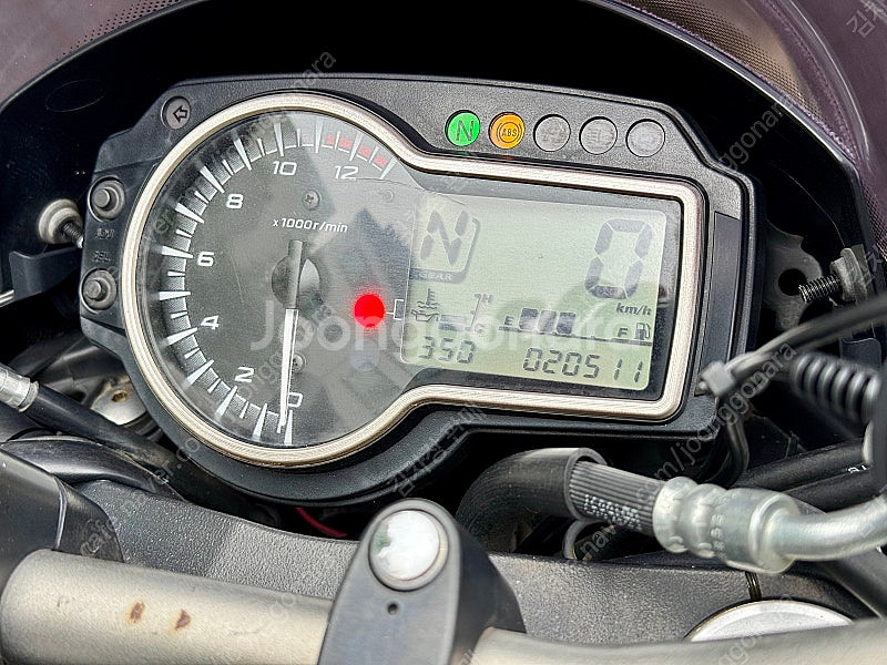 스즈끼 GSR-750 16년식 판매합니다.--3