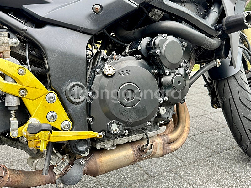 스즈끼 GSR-750 16년식 판매합니다.--5