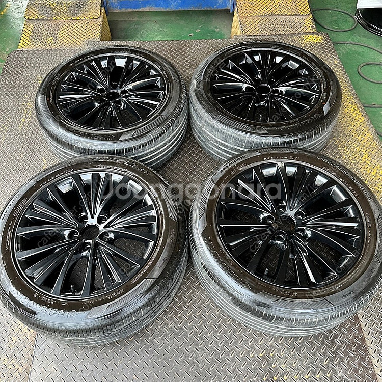 19인치 BMW X5 F15 유광블랙 순정휠타이어 1대...--0