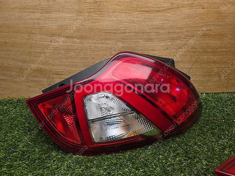 뉴코란도C 조수석 LED 테일램프 후미등 5만원--0