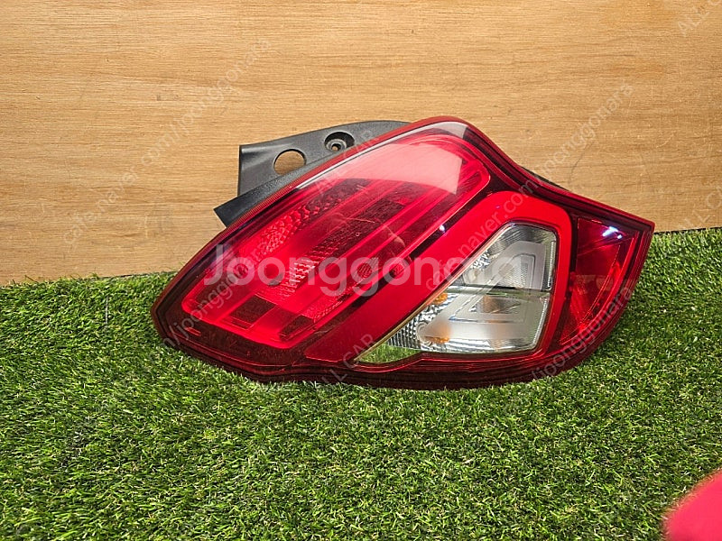 뉴코란도C 운전석 LED 테일램프 후미등 5만원--2