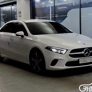 벤츠 A클래스 W177 A250 4MATIC 세단 중고 A클래스 W177 A250 4MATIC 세단 중고차