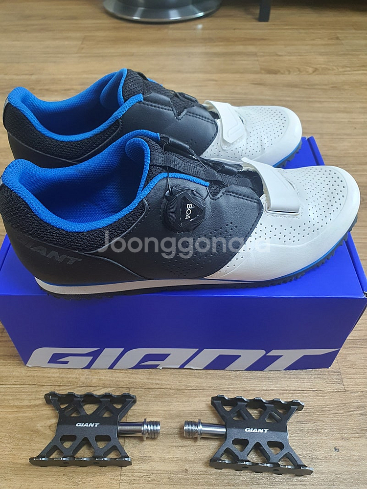 자이언트 프라임 평페달화 울트라 라이트 평페달 자전거용품 카본로드 하이브리드--1