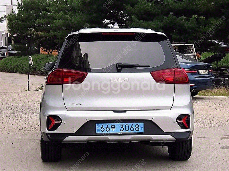 기아 니로 중고 니로 플러스 중고차 회색 2023년식 ...--5