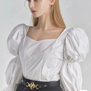 새상품 그레이스유 퍼프 블라우스 프리사이즈