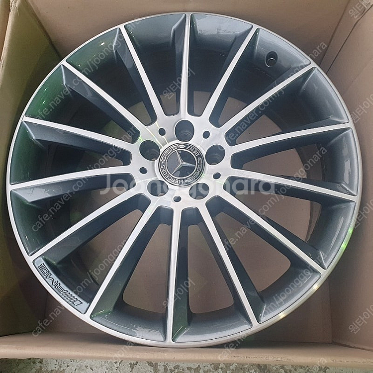 벤츠 CLS AMG 20인치 정품 신품 타이어 한대분 ...--2