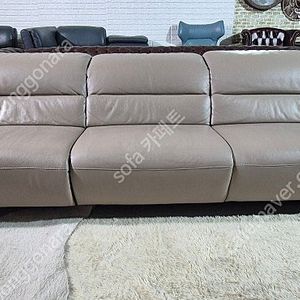 *판매* 도무스 독일 인도모 최고급 전체 천연가죽 전동 리클라이너 쇼파소파(헤드레스트기능)서울경기(근거리) 무료배송 그외 배송가능