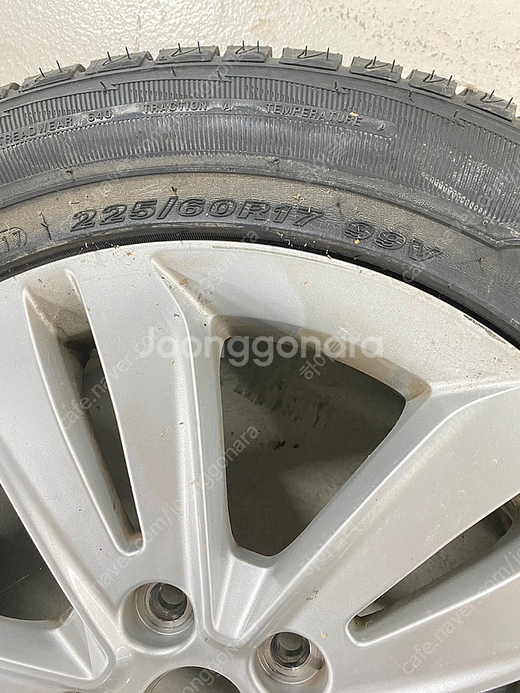 스포티지R 휠 타이어 225*60*17--1