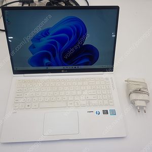 LG 그램 15Z990-VA50K ( I5, 8G, 256G ) A+급 싸게 팝니다