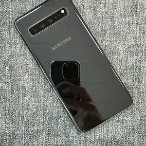 갤럭시S105G 256기가 블랙색상 파손없는 가성비 단말기 9만원 판매해요